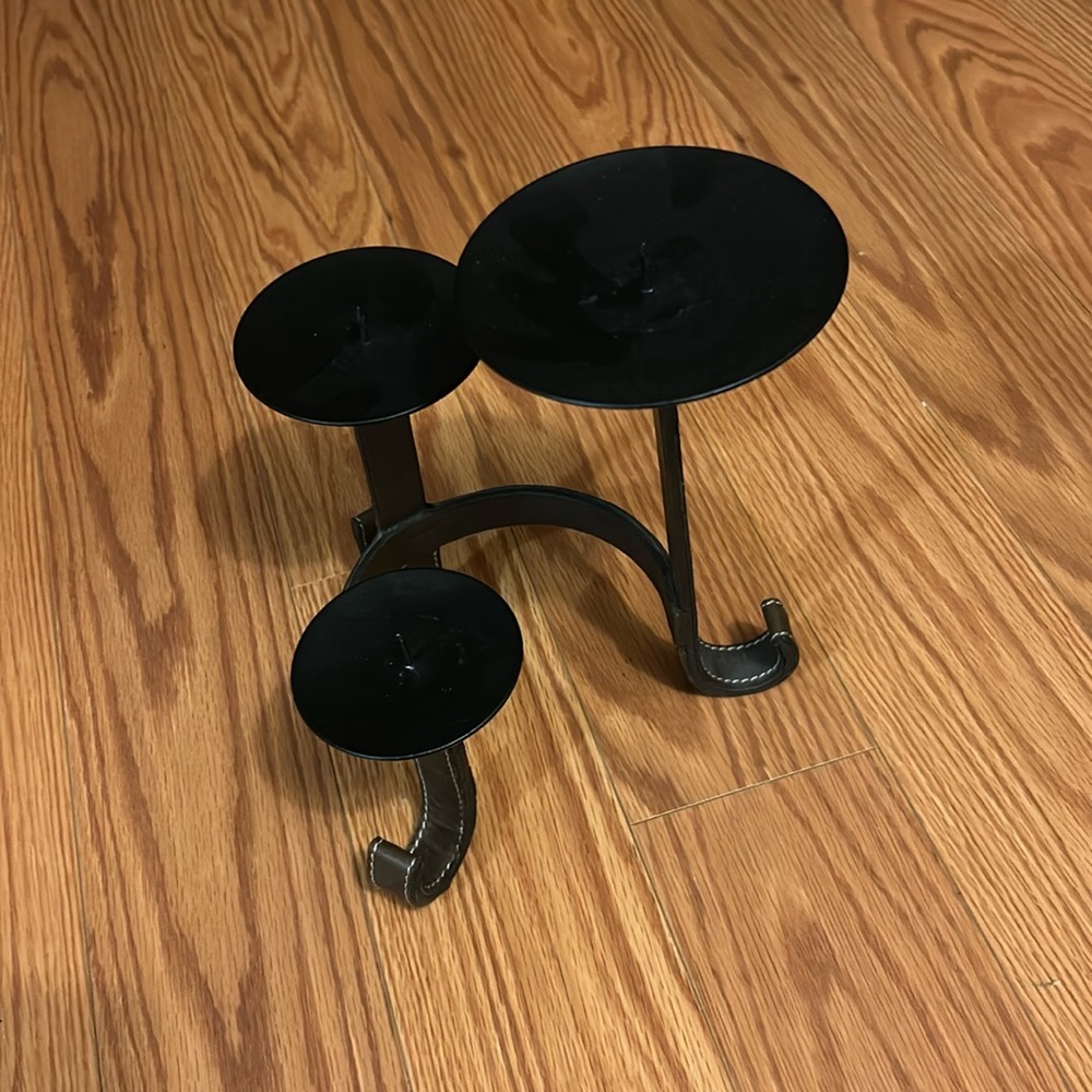 Candle holder